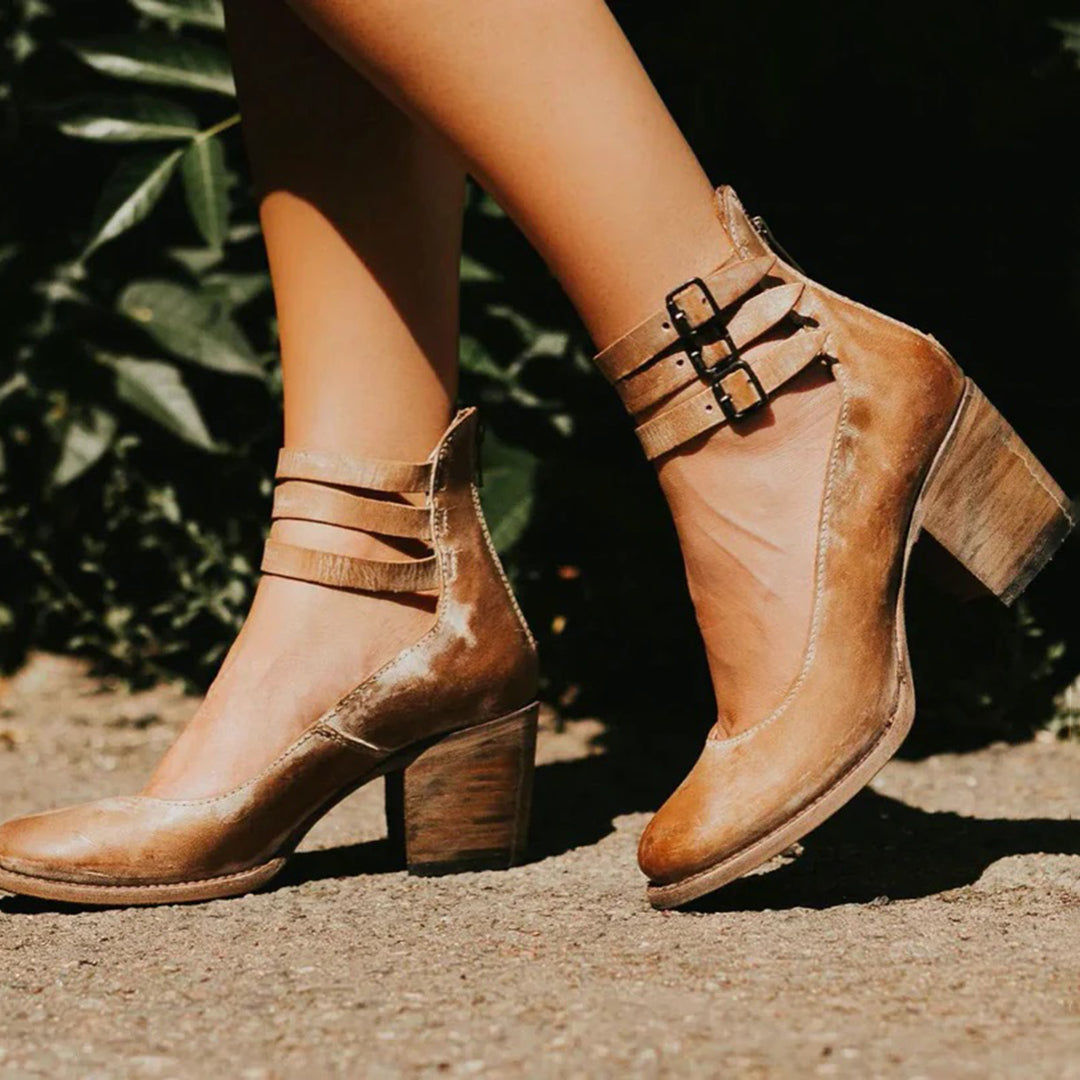 Izzy - Leather Pumps