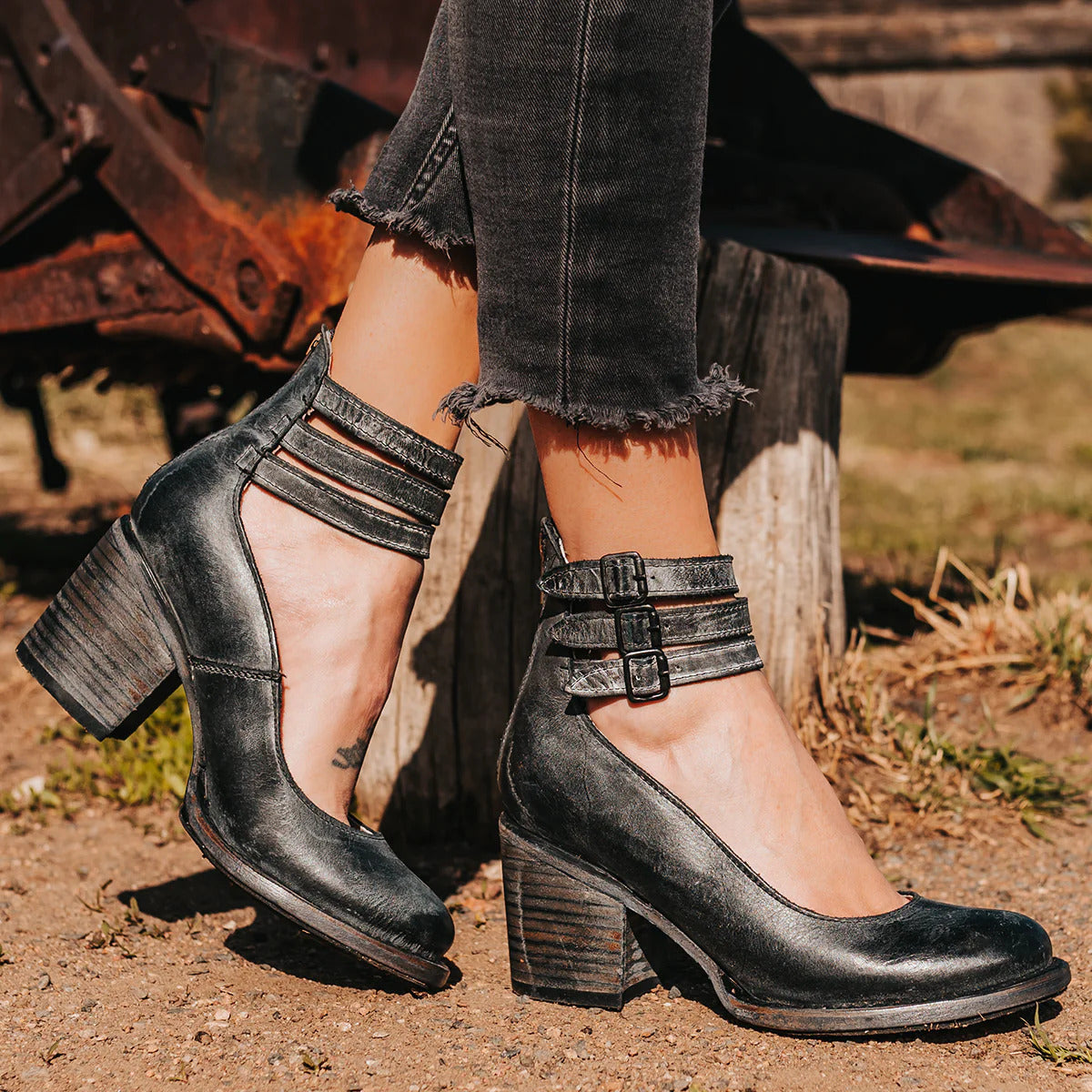 Izzy - Leather Pumps