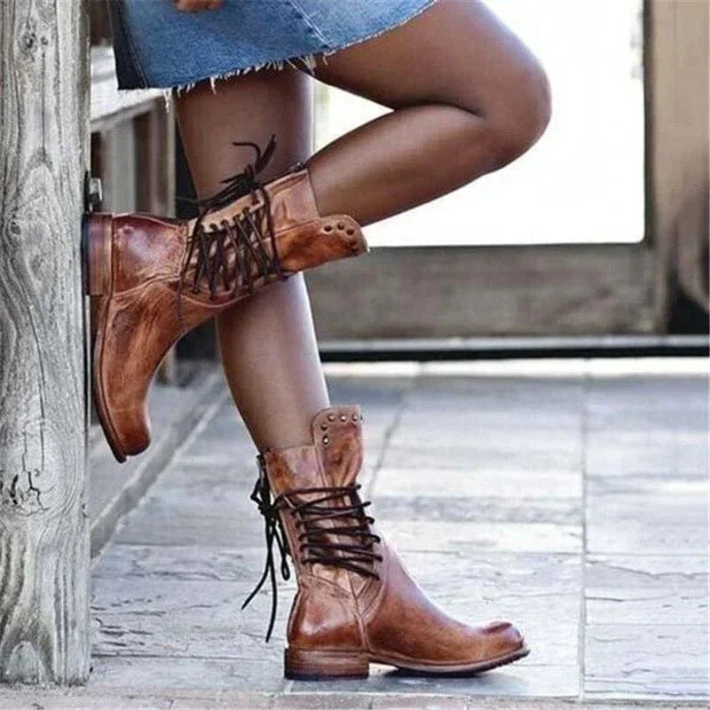 Liora - Trail Boots