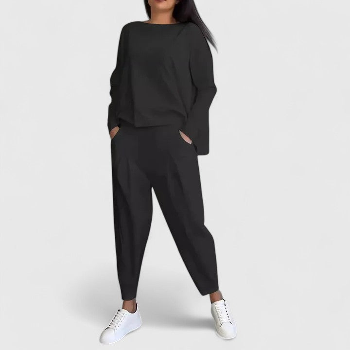 Ingrid - Comfortable Two-Piece Set